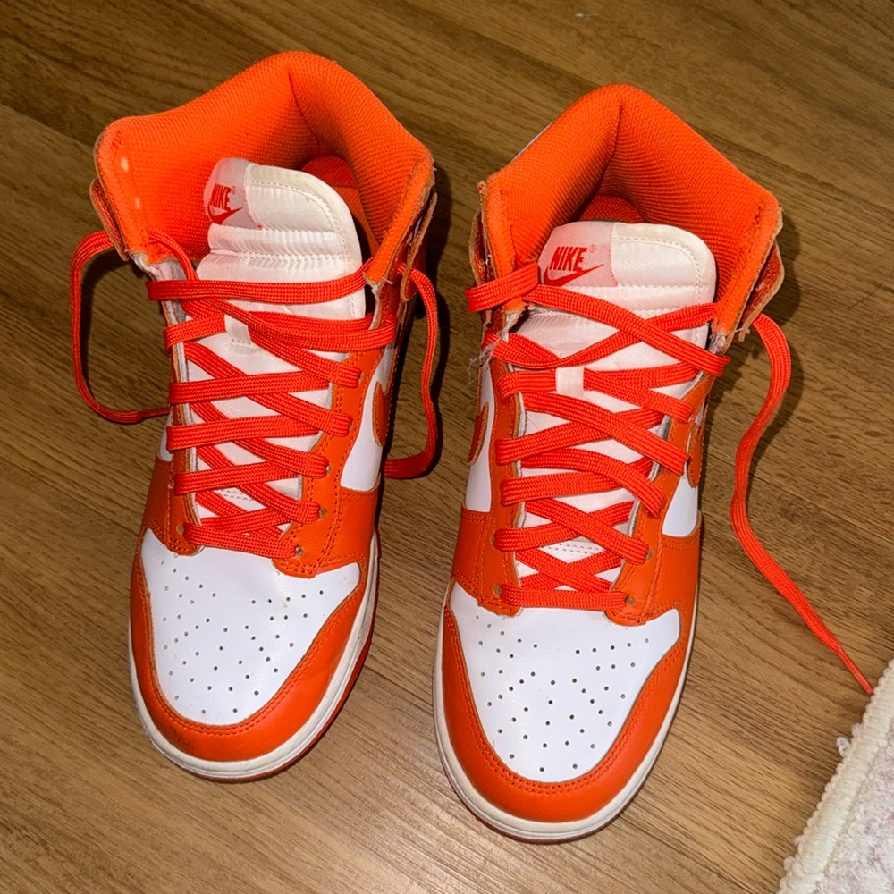 Nike Syracuse women’s size 8 high tops